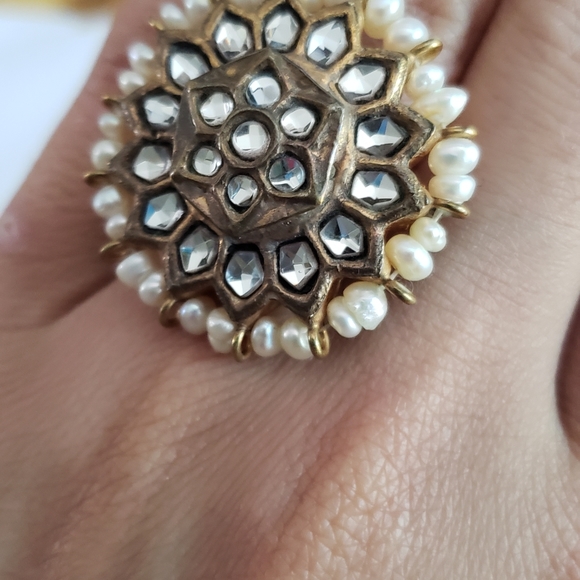 Ring - Picture 4 of 8